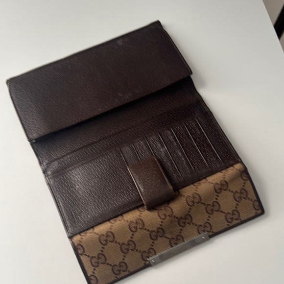 Gucci Tan and Brown Wallet - Picture 5 of 9